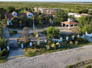 25 W Skyview Dr, Del Rio, TX 78840