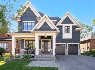 8 Cumberland Dr, Mississauga, ON L5G 3M6