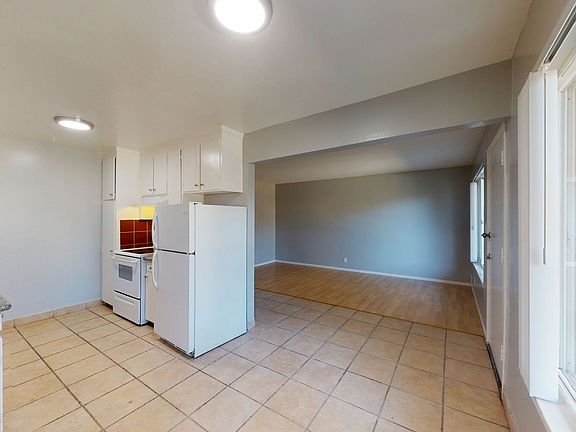 3rd image of 2619 High St APT 8