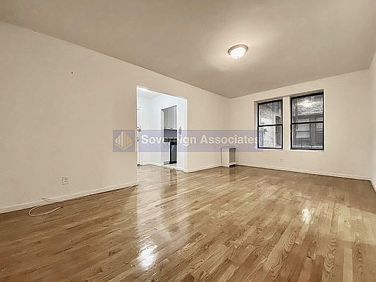 3rd image of 44 Bennett Ave #55E
