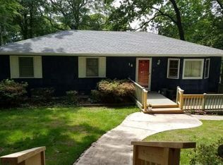 16 Sunrise Dr, Sound Beach, NY 11789