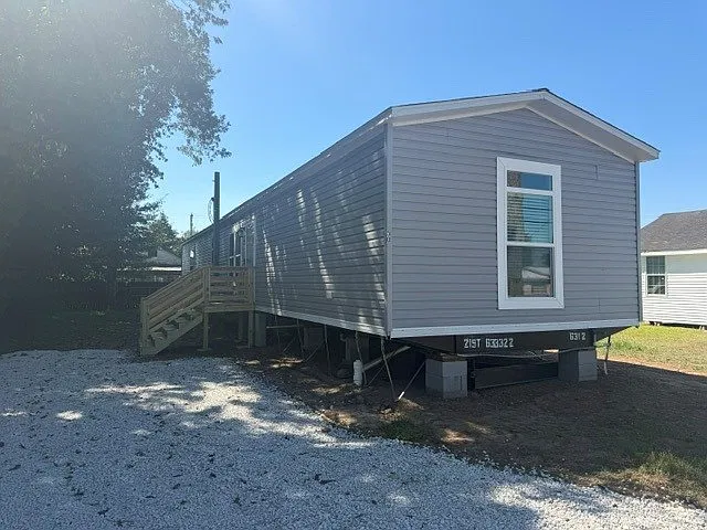 3 bed, 1200 sqft, $1,300 — Photo 2