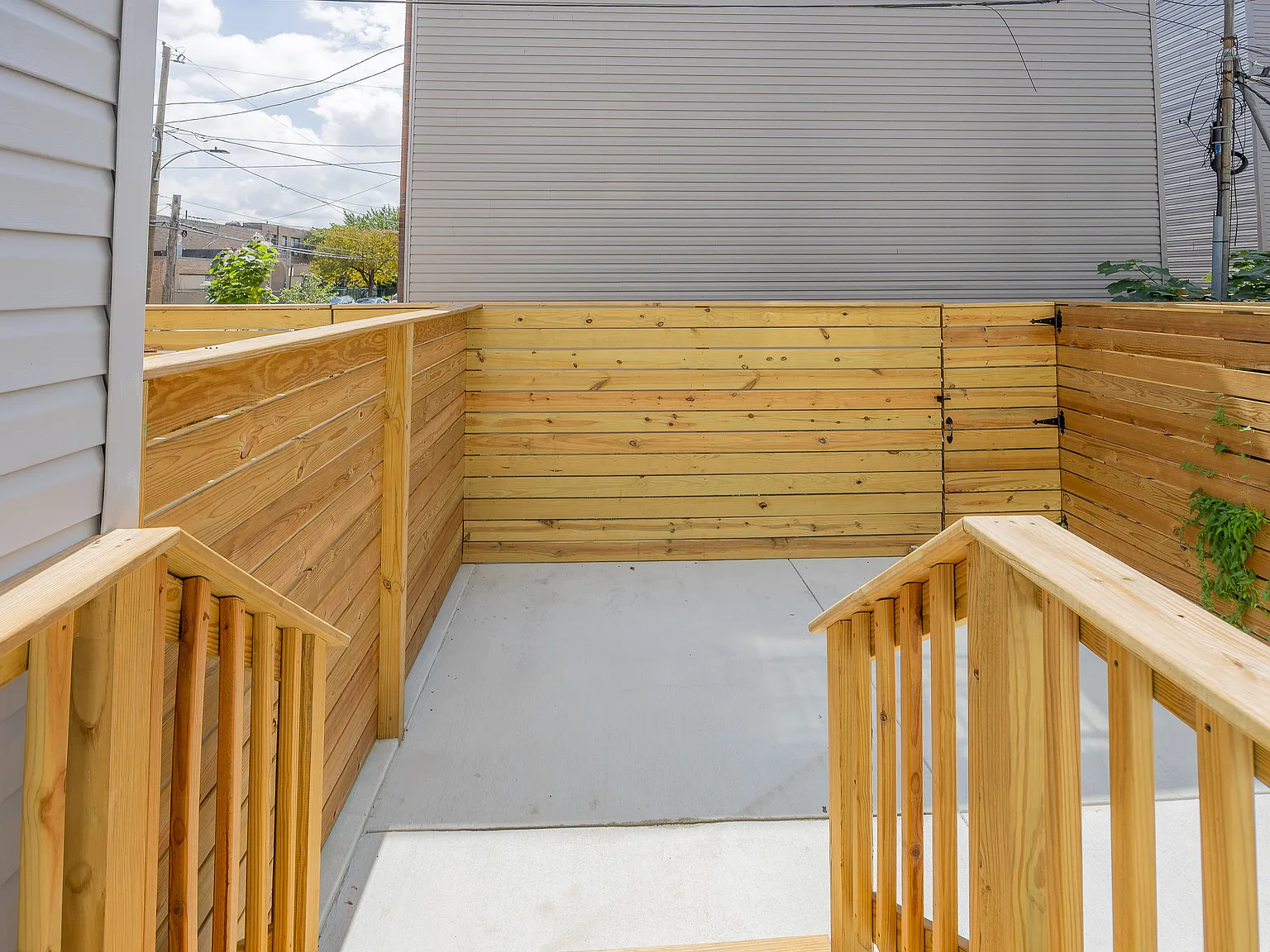 2 bed, 1200 sqft, $2,100 — Photo 3
