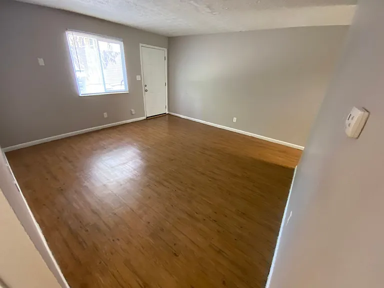 451 Alden Ave — Photo 11