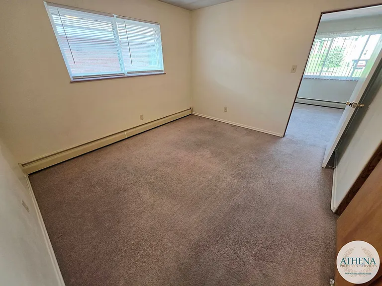 333 N Frederick St — Photo 6