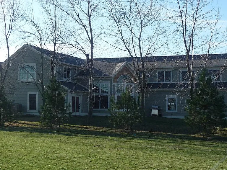 5880 S 700 E — Photo 31