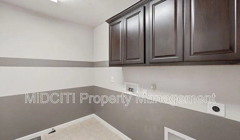 842 Santa Cruz — Photo 31