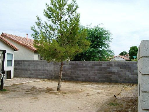 3rd image of 612 Whispering Palms Dr