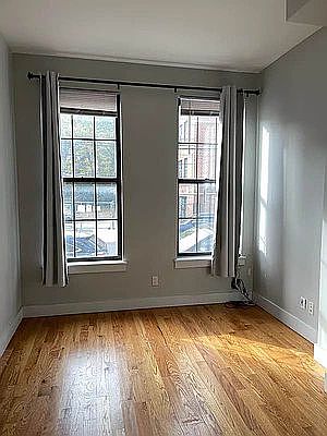 4th image of 22 Catherine St #1A