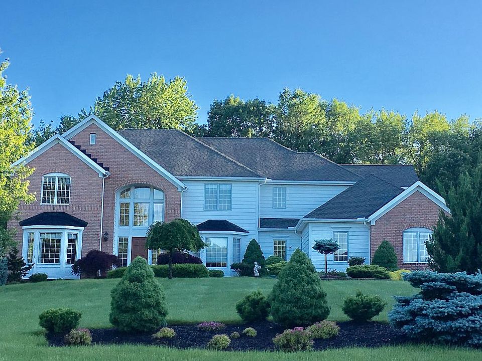 1st image of 30335 Stillwater Ln