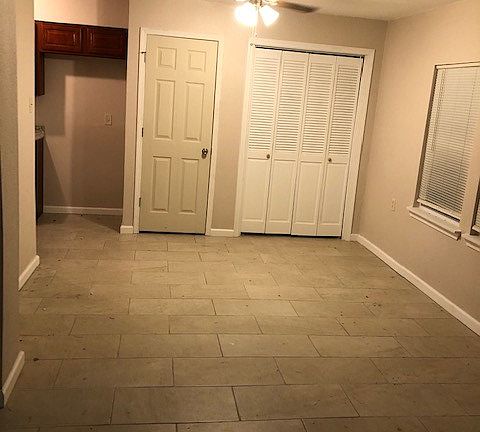 2nd image of 1133 Clydesbank St #D