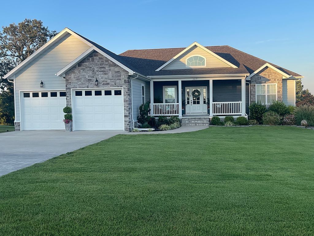 10819 Daffodil Ct - Property Image