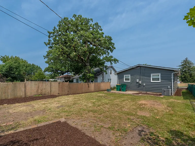 405 Woodland Dr — Photo 21