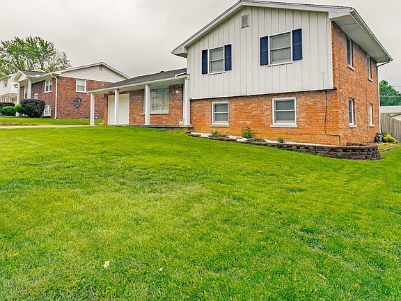 3rd image of 2913 Ashwood Ave