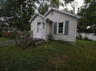 227 Denver St, Lansing, MI 48910