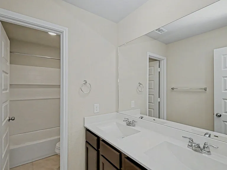 5602 Daniel Way — Photo 14