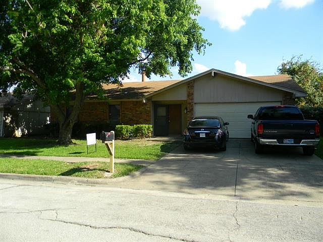 1st image of 500 Irish Glen Dr