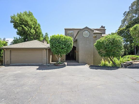 4th image of 260 Highland Avenue