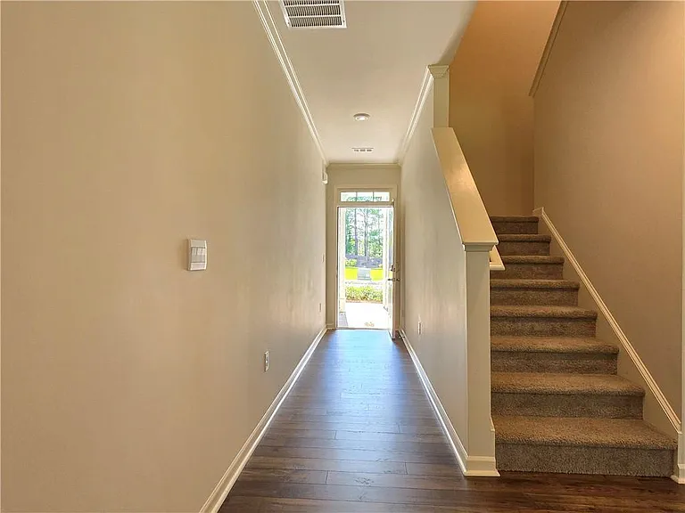 3331 Greyton Dr — Photo 3