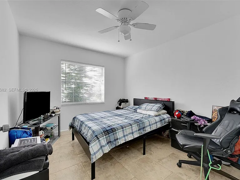 5520 NW 49th Ave — Photo 13