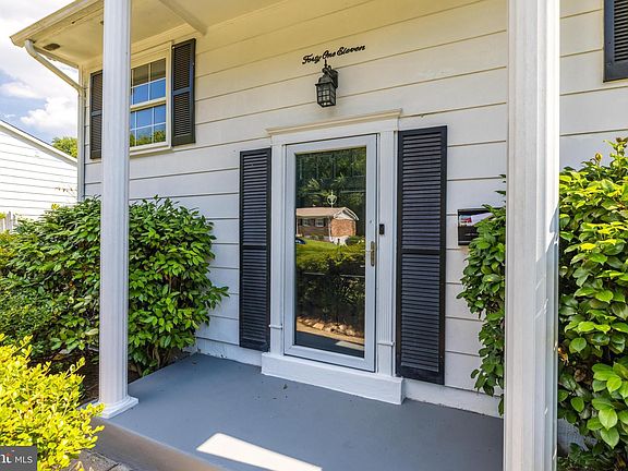5th image of 4111 Hemingway Dr