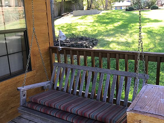 3rd image of 22565 Pine St #Cabin