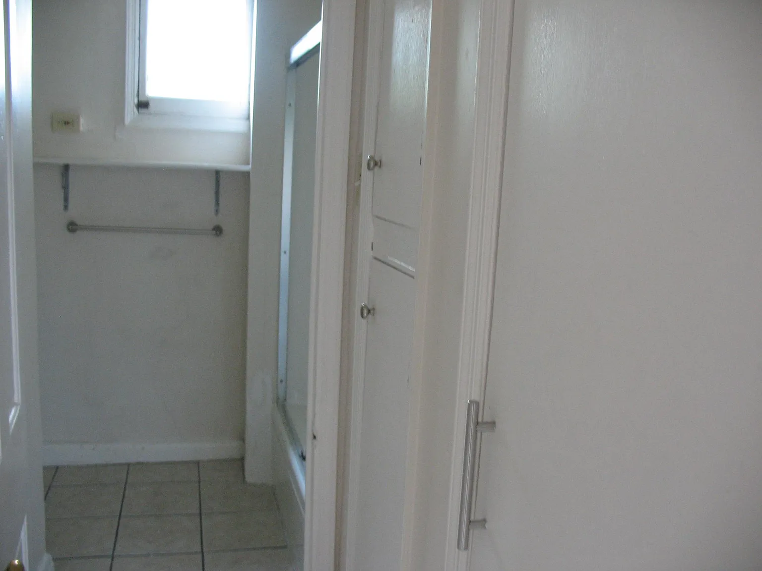 218 E Rochelle St — Photo 4