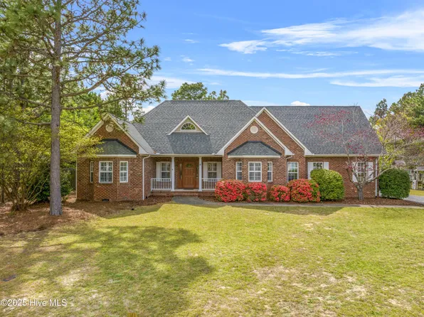 9 Stallion Place, Pinehurst, NC 28374