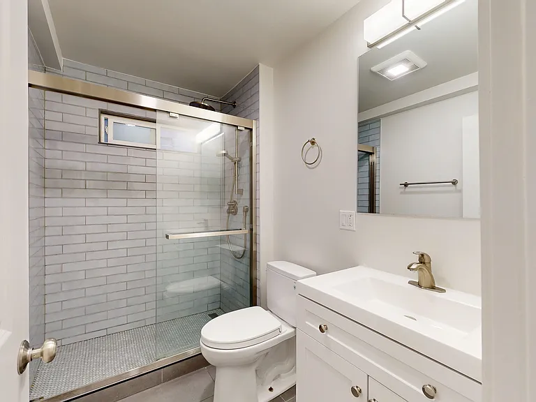 10 Brooklyn Pl #1 — Photo 14