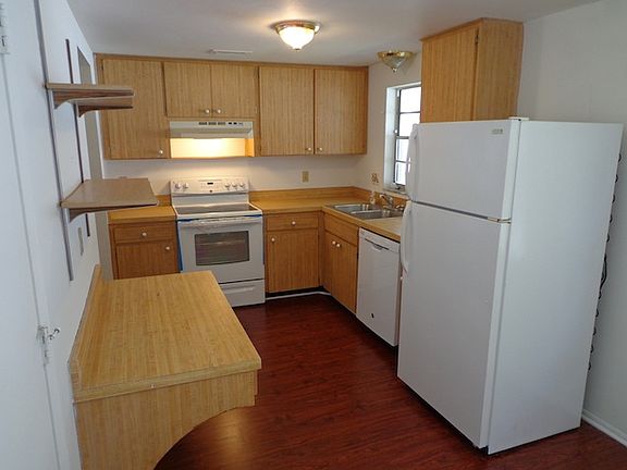 4th image of 10207 Bonnie Bay Ct