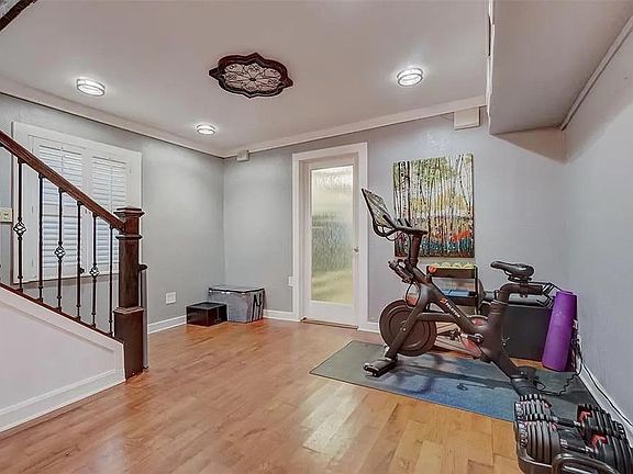 5th image of 1718 Connecticut Ave