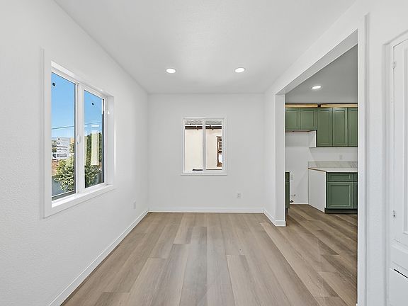 5th image of 1709 Sichel St #1711
