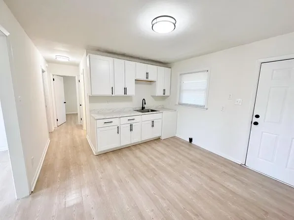 815 Dana Pl #A, Greensboro, NC 27406