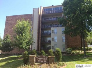 3003 Paddock Plz #721, Omaha, NE 68124