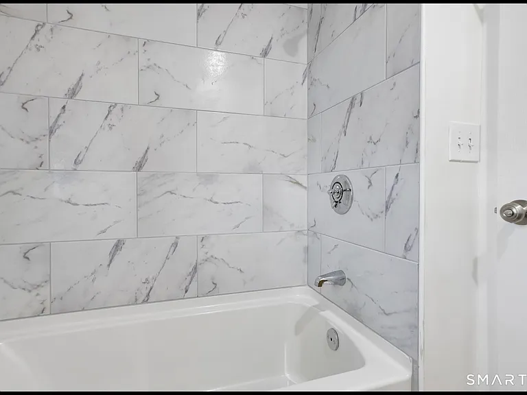 39 Grand St #3 — Photo 3
