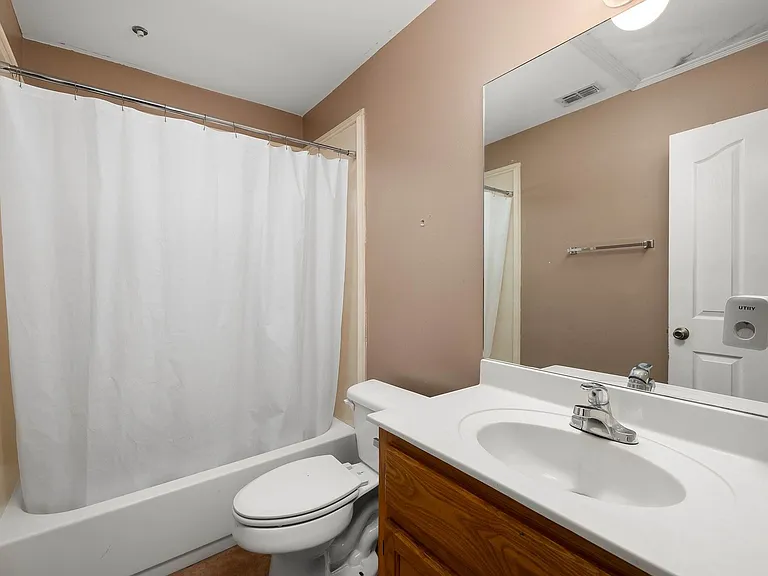 110 San Marcos St — Photo 7