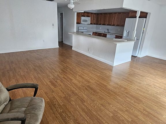 5th image of 8555 NW 10th St #8555