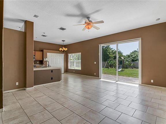 5th image of 4124 SW Port St Lucie Blvd