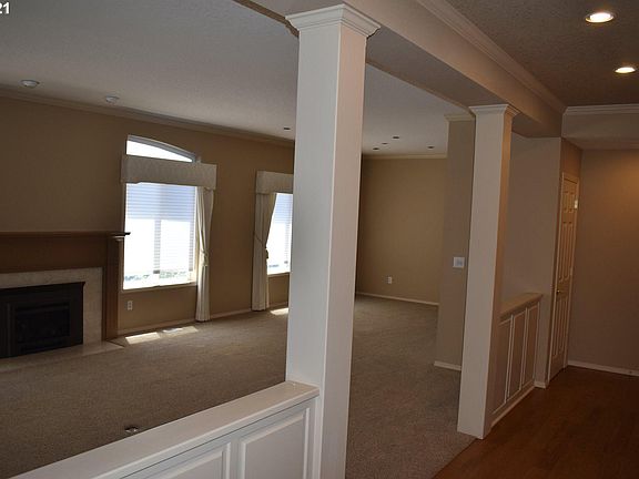 4th image of 2912 SE 161st Ave