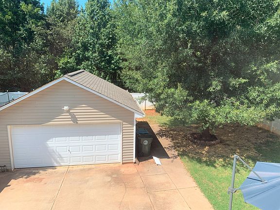 2 Car Garage and Workshop