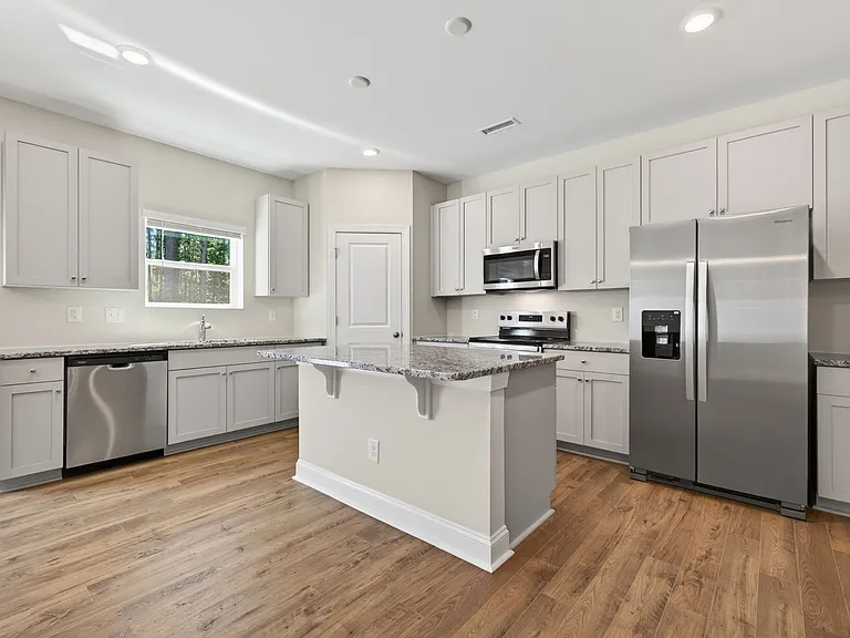 584 Barrington Row Ave — Photo 8