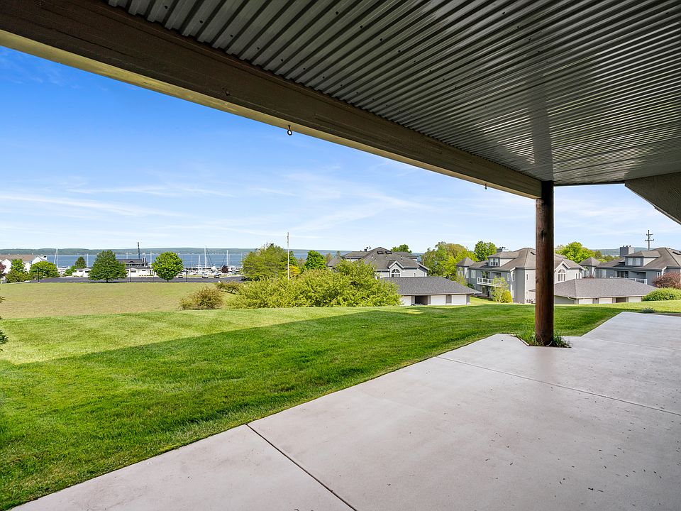 1st image of 1034 Marina Bluff Dr