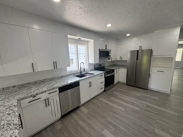 805 Rhode Island Ave — Photo 6