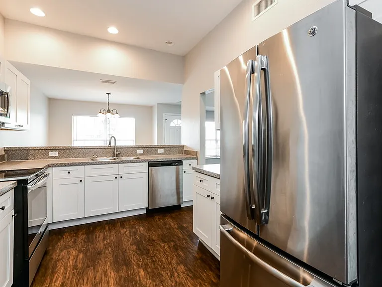 205 Madalyn Ct — Photo 8