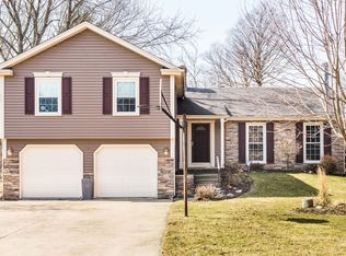 822 Spring St, Roselle, IL 60172