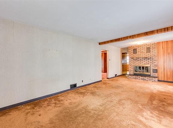 3rd image of 5610 Fyler Ave