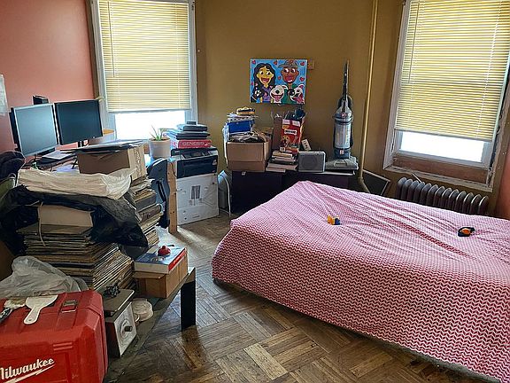 5th image of 243 Park Ave