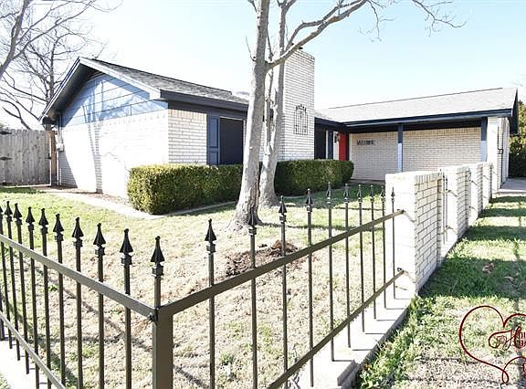 3rd image of 2509 Arrowhead Dr