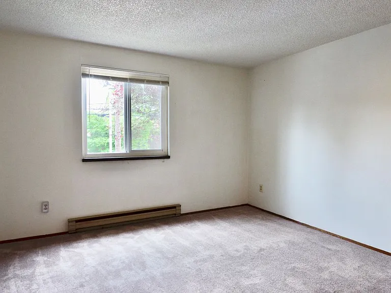 10525 Midvale Ave N #302 — Photo 7