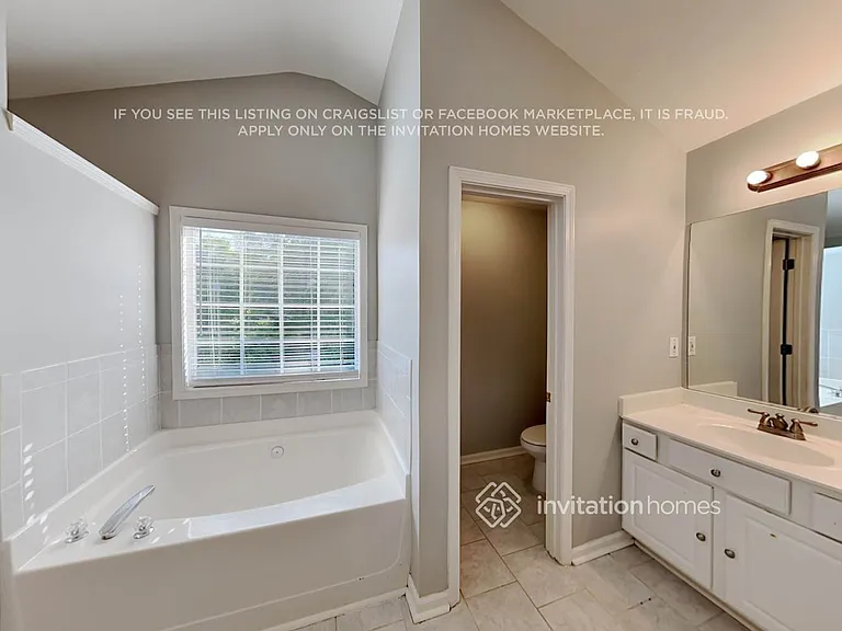1506 Shuman Holw — Photo 15
